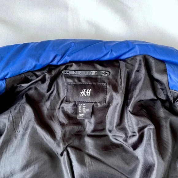 H&M Blue Quilted Puffer Sleeveless Vest Men 44R, 2 Zip Pockets - Picture 3 of 14
